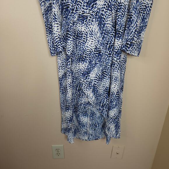 Express Women’s Long Sleeve V-Neck Animal Print Career Style Dress Size S - Picture 3 of 12